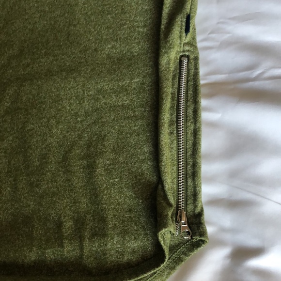 Men’s size small Green Premium Hipster Longline T Shirt With Side Zippers - Picture 2 of 4